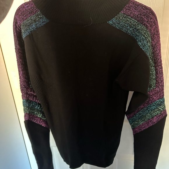 NWOT CIRCUS HOTEL SWEATER! SIZE M! - Picture 3 of 4